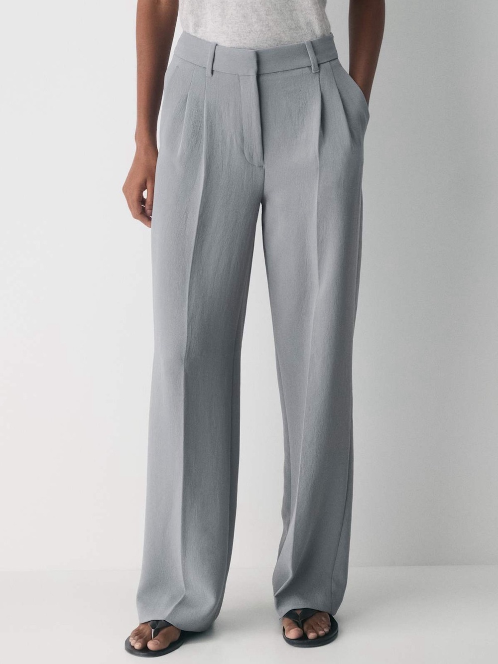 Aritzia Effortless Pant in *limited edition* grey